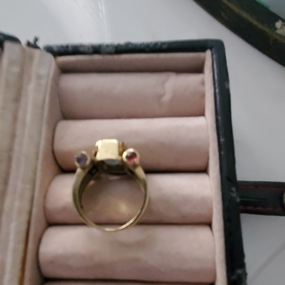 Ring designed by me for me size 5 boxed - Picture 3 of 11